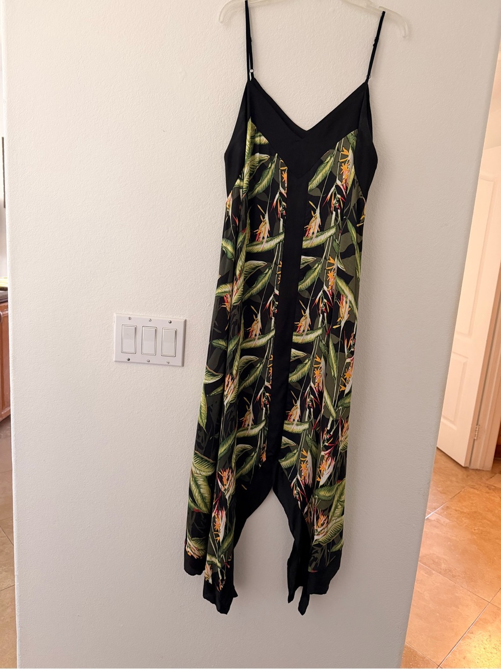 BCBGMaxAzria Black Tropical-Print dress